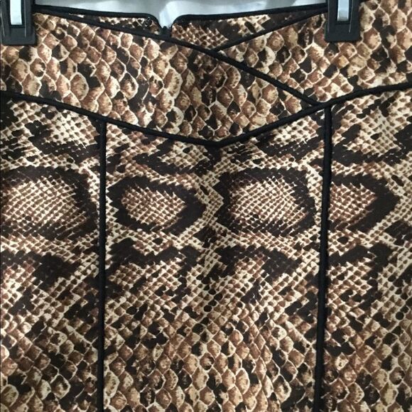 Nanette Lapore Sz 4 snake Silk blend pencil skirt - Picture 6 of 6